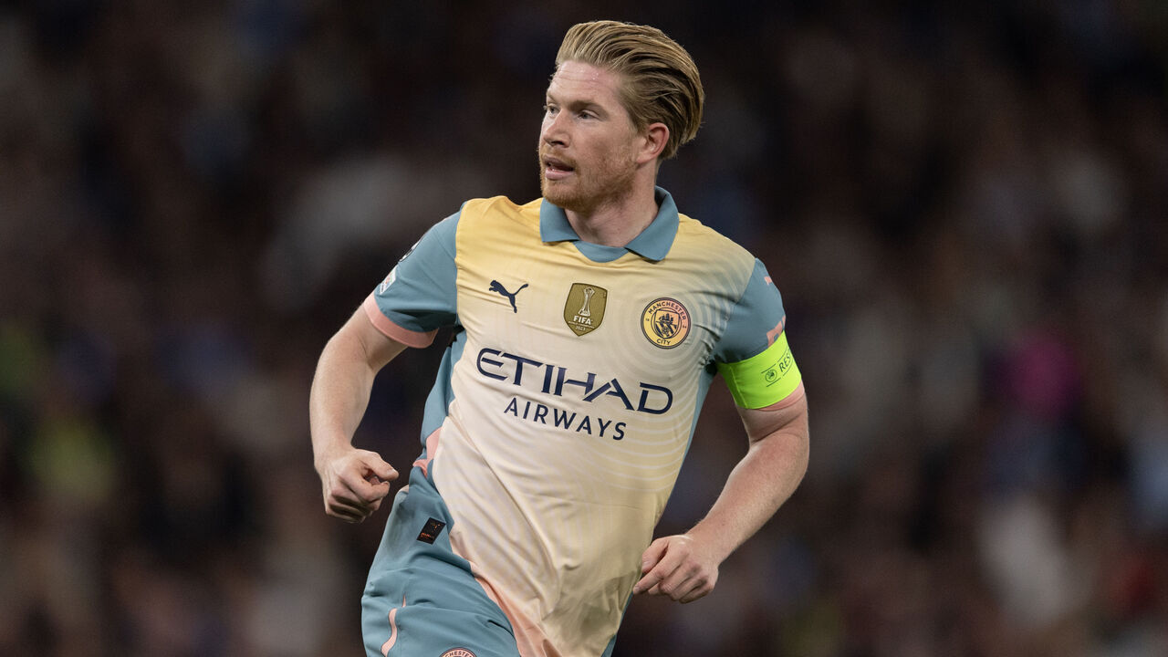 MANCHESTER, ENGLAND - SEPTEMBER 18: Kevin De Bruyne of Manchester City in action during the UEFA Champions League 2024/25 League Phase MD1 match between Manchester City and FC Internazionale Milano at City of Manchester Stadium on September 18, 2024 in Manchester, England.
