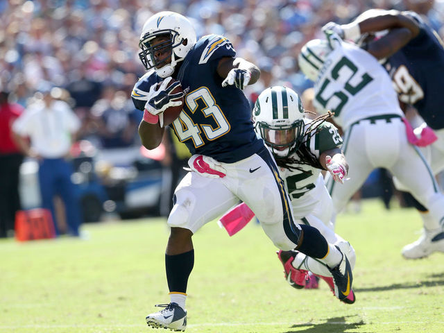 Fantasy: Chargers' Oliver explodes onto scene in relief of injured Brown