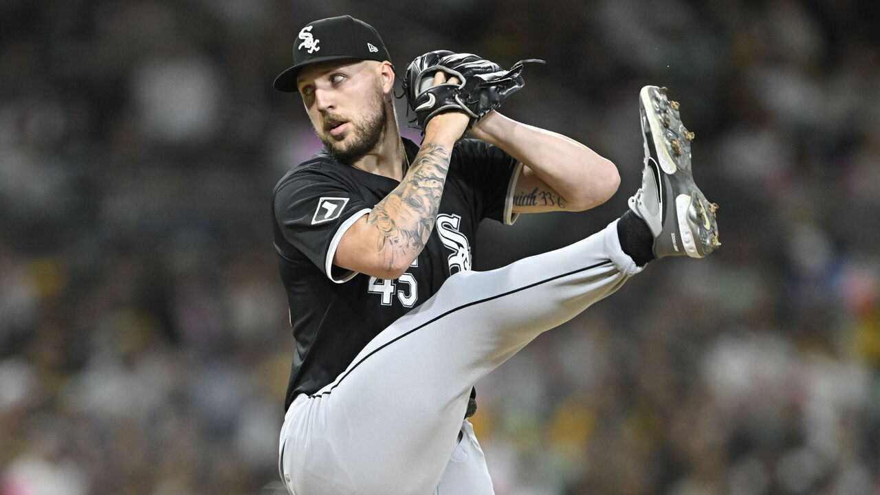 SAN DIEGO, CA - SEPTEMBER 20: Garrett Crochet #45 of the Chicago White Sox pitches during the second inning of a baseball game against the San Diego Padres on September 20, 2024 at Petco Park in San Diego, California.