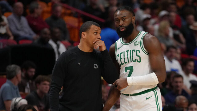 MIAMI, FL - JANUARY 25: Head Coach Joe Mazzulla of the Boston Celtics talks to Jaylen Brown #7 of the Boston Celtics during the game against the Miami Heat on January 25, 2024 at Kaseya Center in Miami, Florida. Mandatory Copyright Notice: Copyright 2024 NBAE