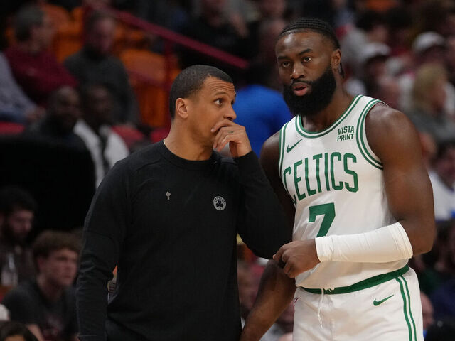 MIAMI, FL - JANUARY 25: Head Coach Joe Mazzulla of the Boston Celtics talks to Jaylen Brown #7 of the Boston Celtics during the game against the Miami Heat on January 25, 2024 at Kaseya Center in Miami, Florida. Mandatory Copyright Notice: Copyright 2024 NBAE