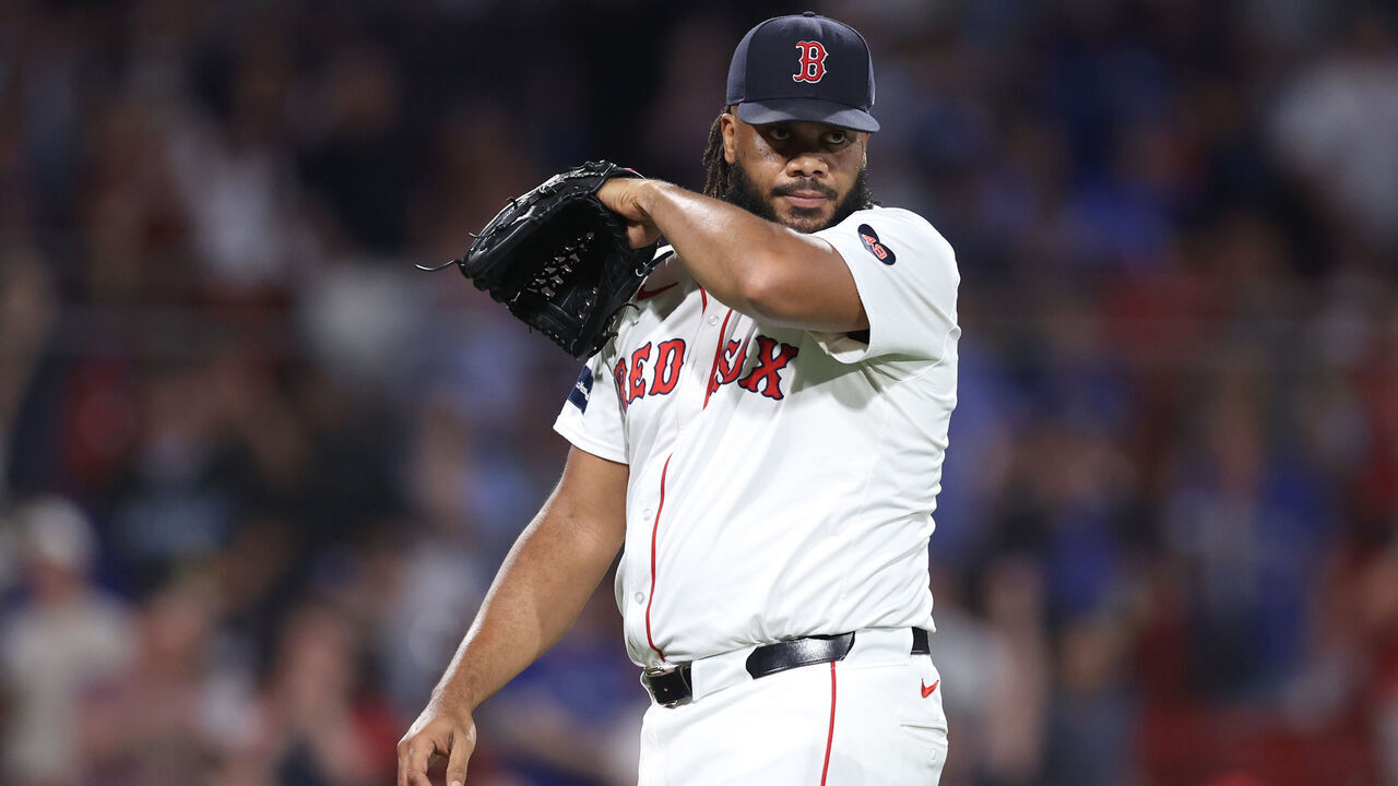 BOSTON, MASSACHUSETTS - AUGUST 27: Kenley Jansen #74 of the Boston Red Sox reacts during the ninth inning against the Toronto Blue Jays at Fenway Park on August 27, 2024 in Boston, Massachusetts.