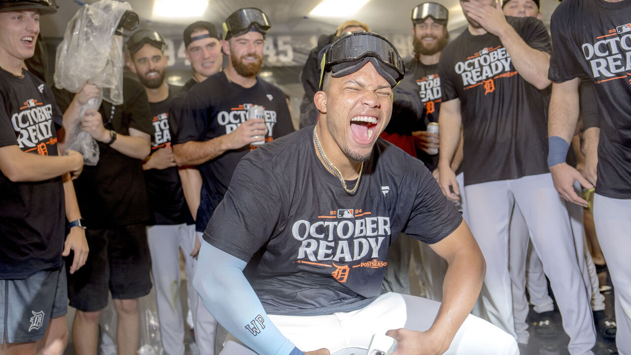 DETROIT, MICHIGAN - SEPTEMBER 27: Wenceel Pérez #46 of the Detroit Tigers celebrates with teammates after winning the game against the Chicago White Sox at Comerica Park on September 27, 2024 in Detroit, Michigan.
