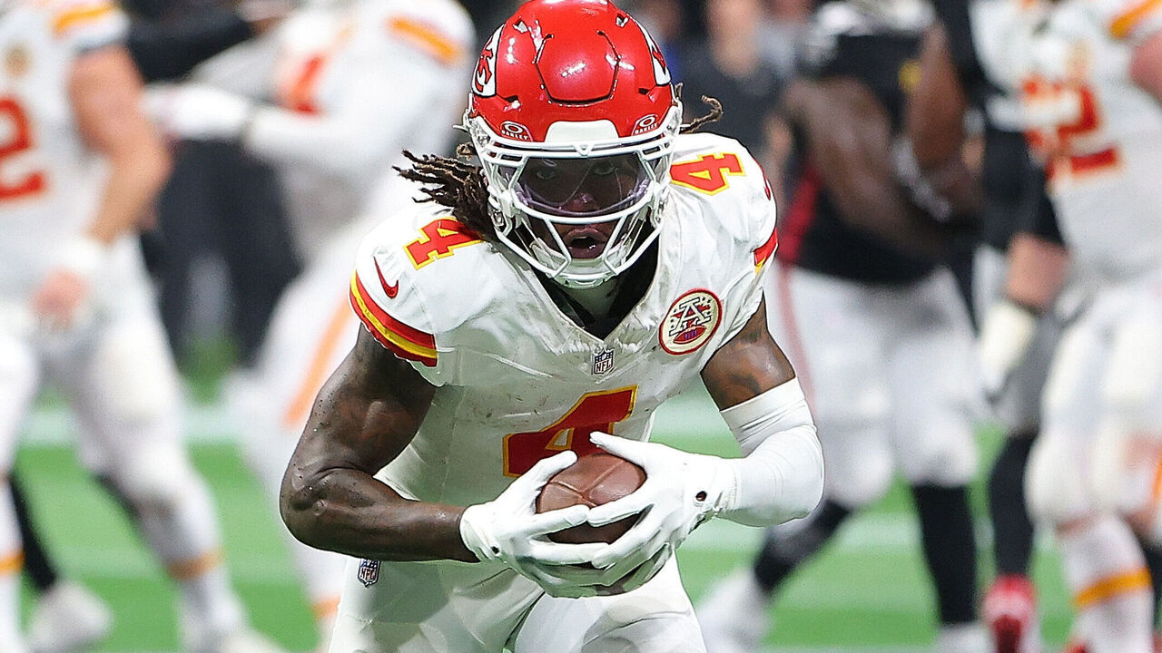 ATLANTA, GEORGIA - SEPTEMBER 22: Rashee Rice #4 of the Kansas City Chiefs runs against the Atlanta Falcons during the second quarter at Mercedes-Benz Stadium on September 22, 2024 in Atlanta, Georgia.