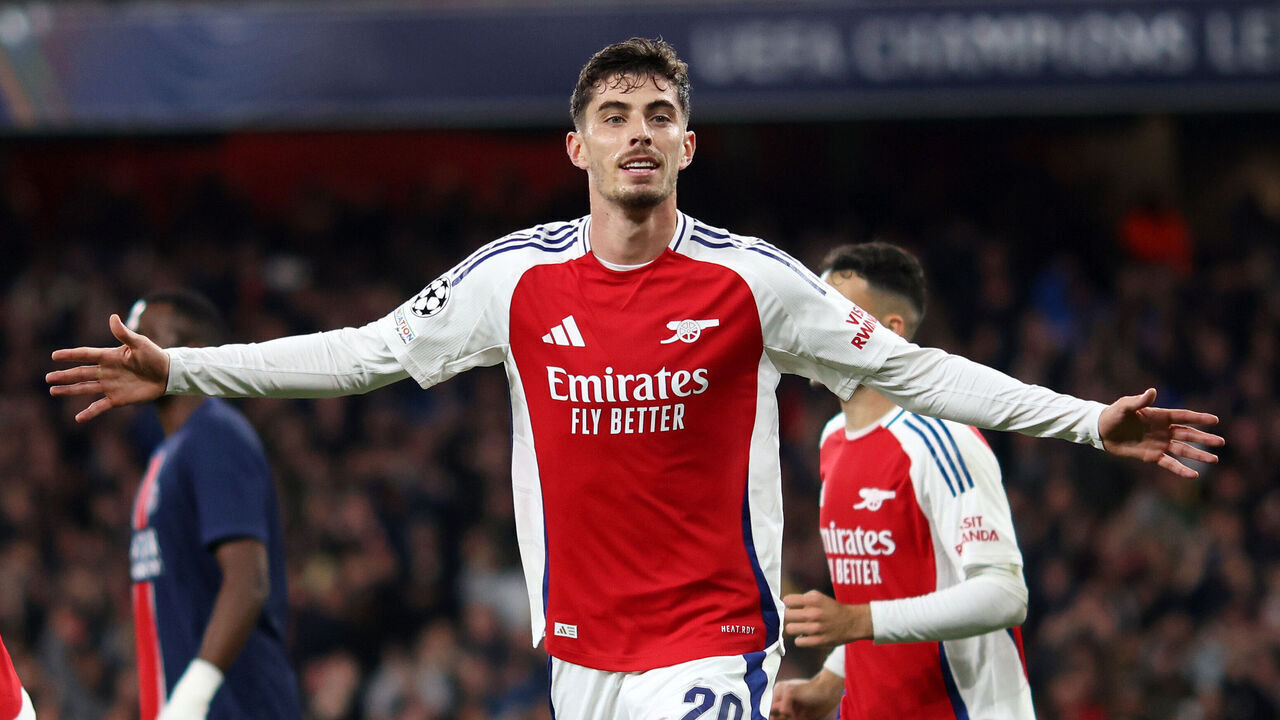 LONDON, ENGLAND - OCTOBER 01: Kai Havertz of Arsenal celebrates scoring his team's first goal during the UEFA Champions League 2024/25 League Phase MD2 match between Arsenal FC and Paris Saint-Germain at Emirates Stadium on October 01, 2024 in London, England.