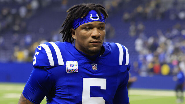 INDIANAPOLIS, INDIANA - SEPTEMBER 29: Anthony Richardson #5 of the Indianapolis Colts walks off the field after the game against the Pittsburgh Steelers at Lucas Oil Stadium on September 29, 2024 in Indianapolis, Indiana.