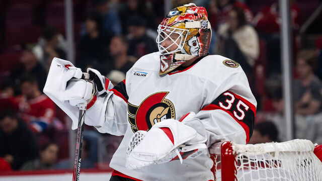 MONTREAL, QC - OCTOBER 01: Linus Ullmark (35) of the Ottawa Senators waits for play to begin during the third period of the NHL pre-season game between the Ottawa Senators and the Montreal Canadiens on Oct 1, 2024, at the Bell Centre in Montreal, QC