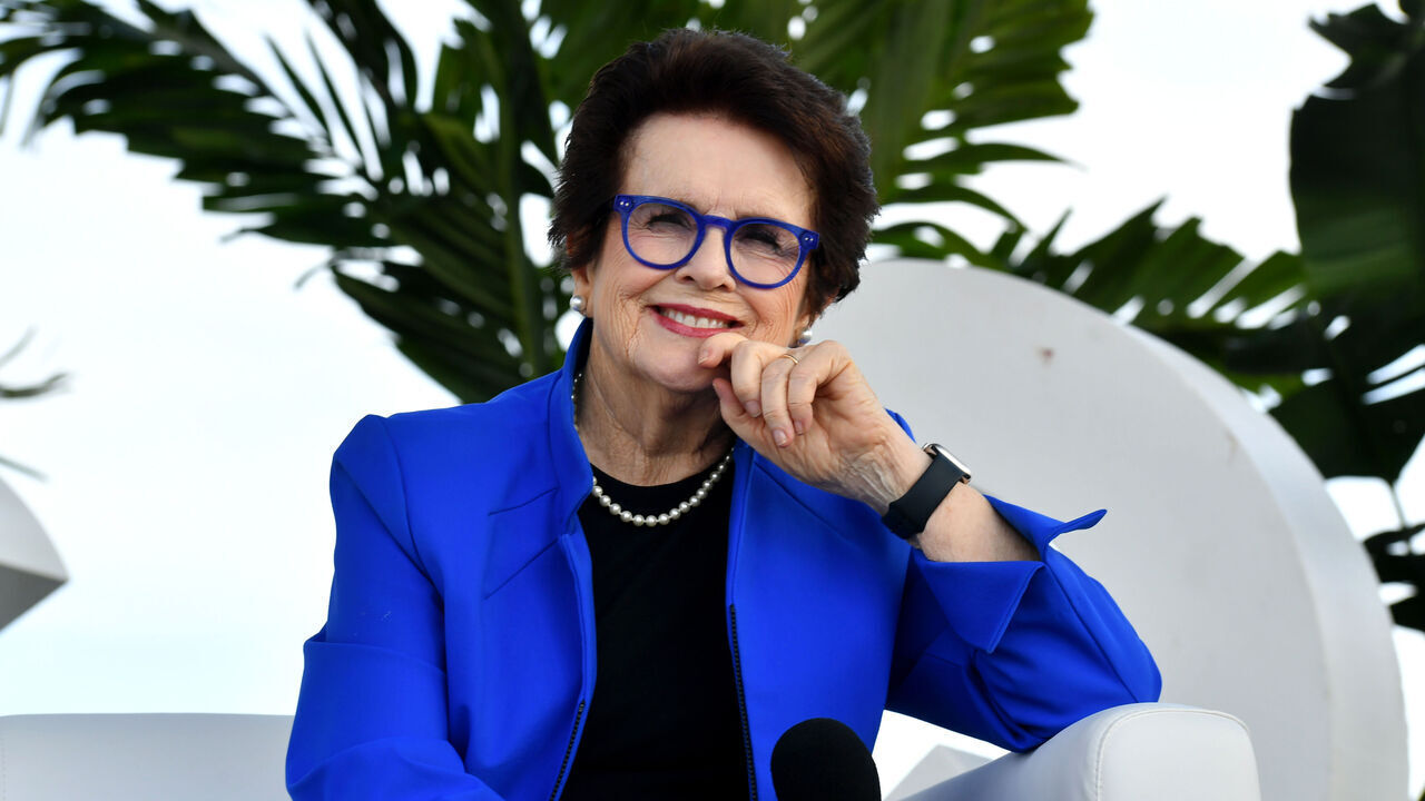 NEW YORK, NEW YORK - SEPTEMBER 19: Billie Jean King speaks onstage during the 2024 New York #LWTSUMMIT on September 19, 2024 in New York City.