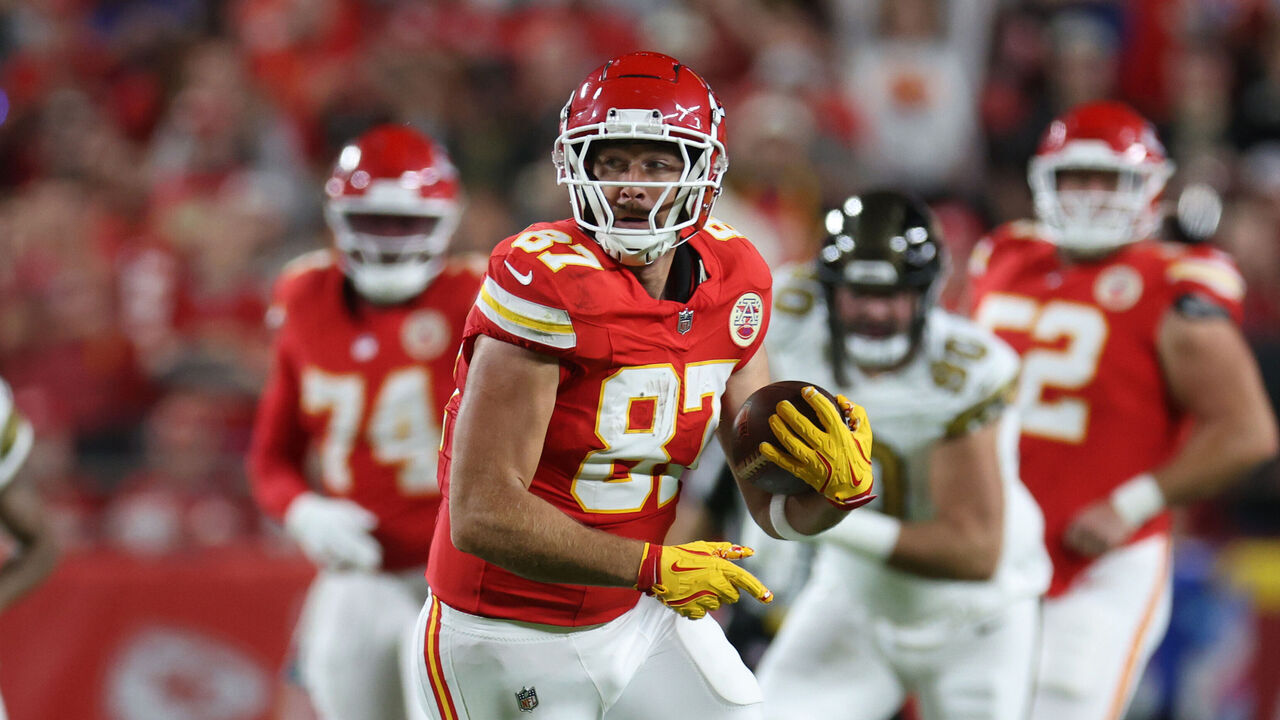 KANSAS CITY, MISSOURI - OCTOBER 07: Travis Kelce #87 of the Kansas City Chiefs runs after catching a pass during the first quarter against the New Orleans Saints at GEHA Field at Arrowhead Stadium on October 07, 2024 in Kansas City, Missouri.