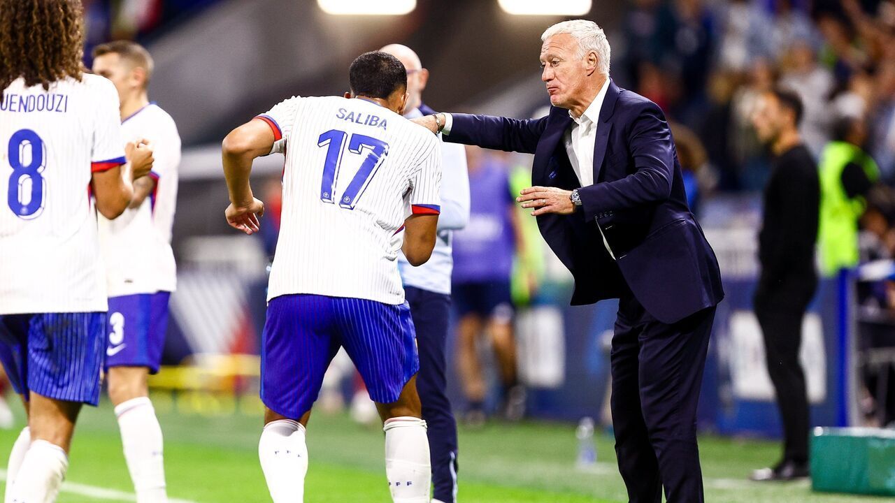 LYON, FRANCE - SEPTEMBER 09 : Saliba William defender of France and Deschamps Didier head coach of France during the UEFA Nations League match in group A2 between France and Belgium on September 9, 2024 in Lyon, France, 09/09/2024 ( Photo by Tomas Sisk / Photo News via Getty Images)