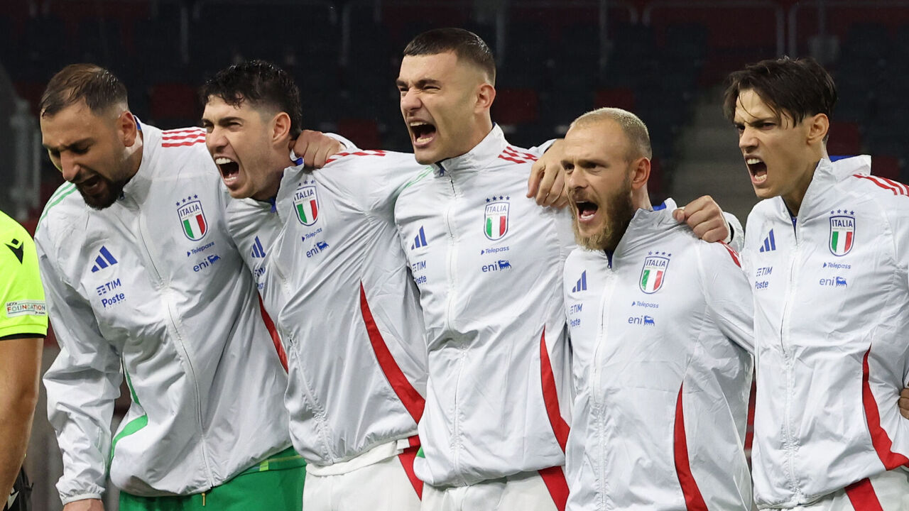 BUDAPEST, HUNGARY - SEPTEMBER 09: Players of Italy sing their national anthem prior to the UEFA Nations League 2024/25 League A Group A2 match between Israel and Italy at on September 09, 2024 in Budapest, Hungary.