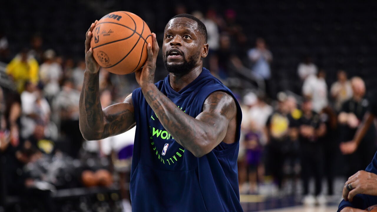 PALM SPRINGS, CA - OCTOBER 4: Julius Randle #30 of the Minnesota Timberwolves warms up before the game against the Las Vegas Aces during an NBA preseason game on October 4, 2024 at Acrisure Arena in Palm Springs, California. NOTE TO USER: User expressly acknowledges and agrees that, by downloading and/or using this Photograph, user is consenting to the terms and conditions of the Getty Images License Agreement. Mandatory Copyright Notice: Copyright 2024 NBAE