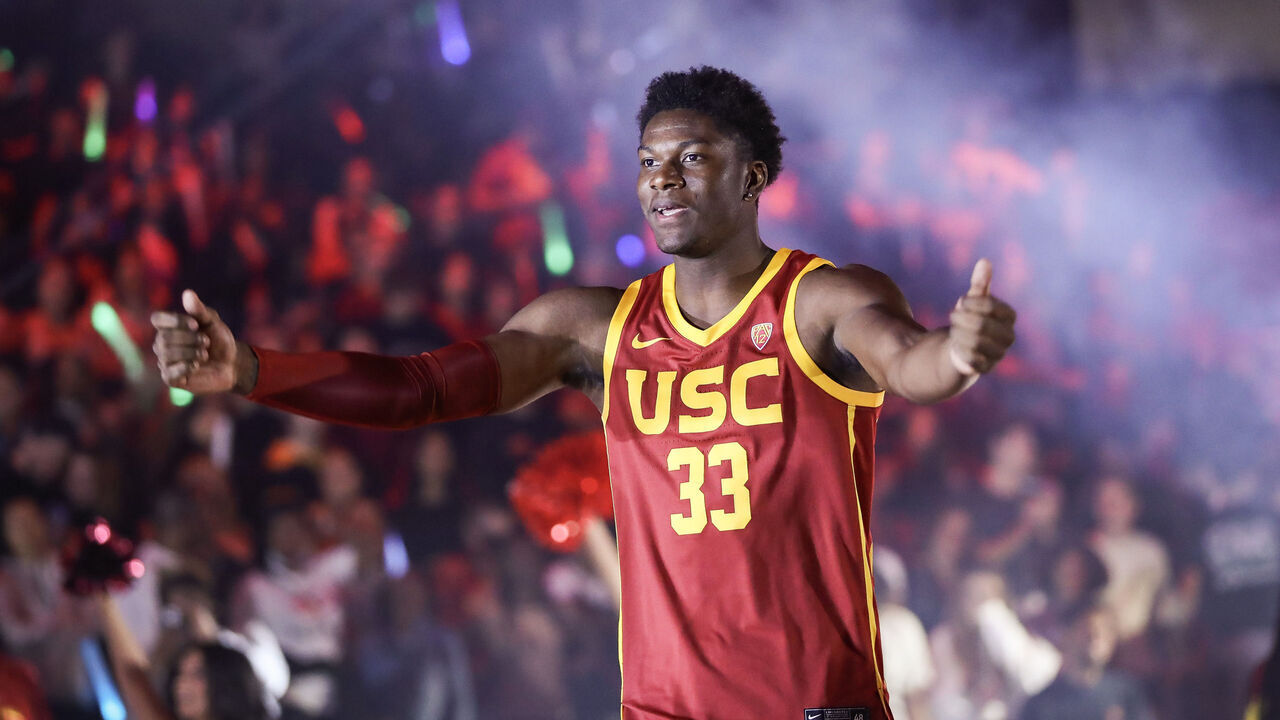 LOS ANGELES, CALIFORNIA - OCTOBER 19: Kijani Wright #33 of the USC Trojans is introduced at the Trojan HoopLA event at Galen Center on October 19, 2023 in Los Angeles, California.