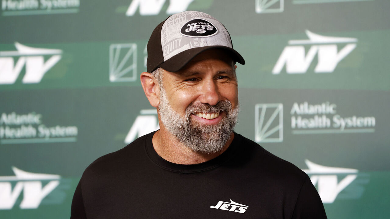 FLORHAM PARK, NEW JERSEY - MAY 21: Defensive coordinator Jeff Ulbrich of the New York Jets speaks to media during the New York Jets OTA Offseason Workout at Atlantic Health Jets Training Center on May 21, 2024 in Florham Park, New Jersey.
