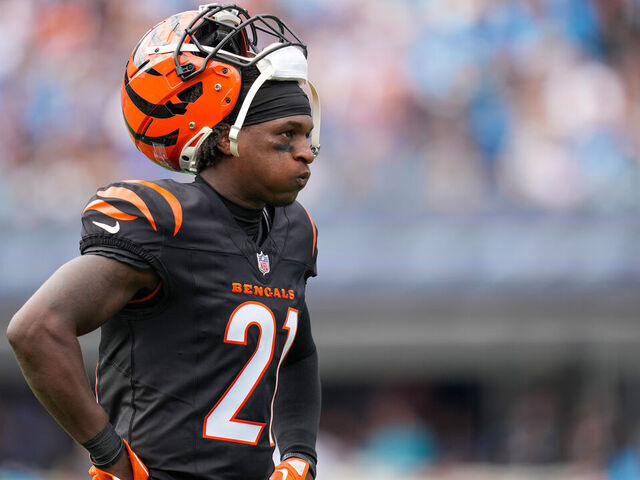 CHARLOTTE, NORTH CAROLINA - SEPTEMBER 29: Mike Hilton #21 of the Cincinnati Bengals looks on during the game Carolina Panthers at Bank of America Stadium on September 29, 2024 in Charlotte, North Carolina.