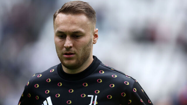 Turin, Italy - October 6: Teun Koopmeiners of Juventus Fc during warm up before the Serie A match between Juventus and Cagliari at Allianz Stadium on October 6, 2024 in Turin, Italy.