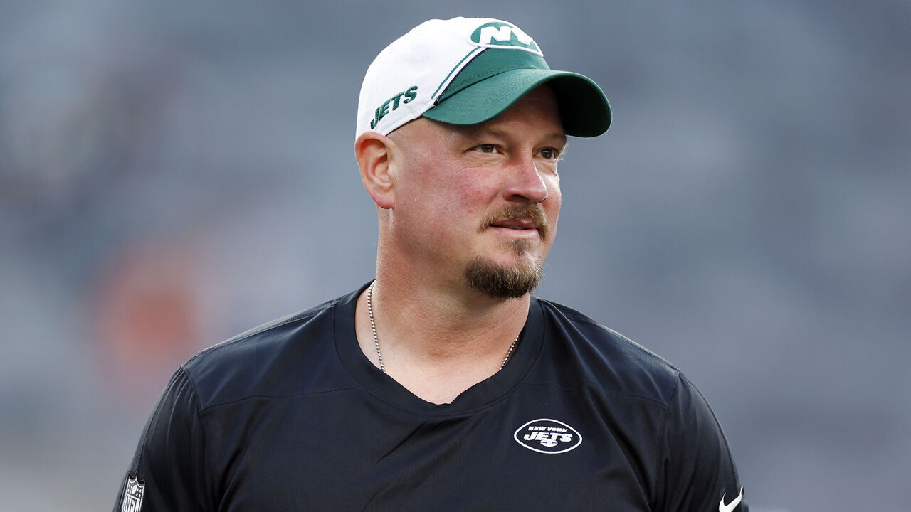 EAST RUTHERFORD, NEW JERSEY - AUGUST 19: Offensive coordinator Nathaniel Hackett of the New York Jets looks on during warmups during the first half of a preseason game against the Tampa Bay Buccaneers at MetLife Stadium on August 19, 2023 in East Rutherford, New Jersey.