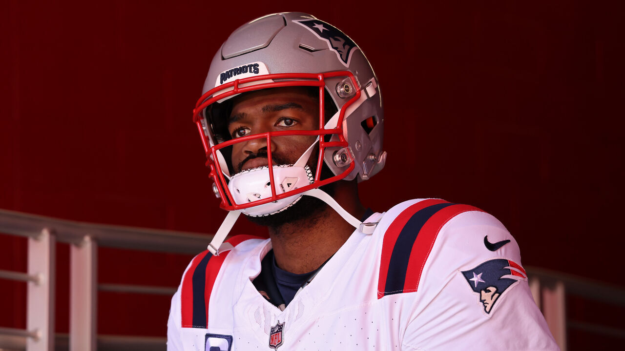 SANTA CLARA, CALIFORNIA - SEPTEMBER 29: Jacoby Brissett #7 of the New England Patriots looks on before the game against the San Francisco 49ers at Levi's Stadium on September 29, 2024 in Santa Clara, California.