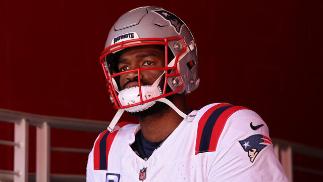 SANTA CLARA, CALIFORNIA - SEPTEMBER 29: Jacoby Brissett #7 of the New England Patriots looks on before the game against the San Francisco 49ers at Levi's Stadium on September 29, 2024 in Santa Clara, California.