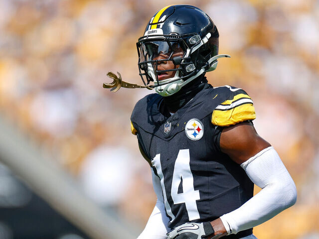 PITTSBURGH, PENNSYLVANIA - SEPTEMBER 22: George Pickens #14 of the Pittsburgh Steelers lines up out wide during the second quarter against the Los Angeles Chargers at Acrisure Stadium on September 22, 2024 in Pittsburgh, Pennsylvania.