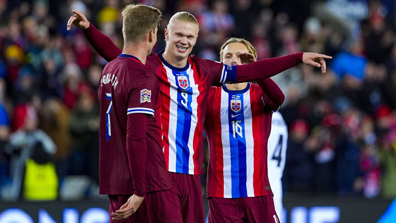 Norway's forward #09 Erling Braut Haland (C) celebrates after scoring the 3-0 goal during the UEFA Nations League League B Group 3B football match between Norway and Slovenia at Ullevaal Stadium in Oslo, Norway, on October 10, 2024.