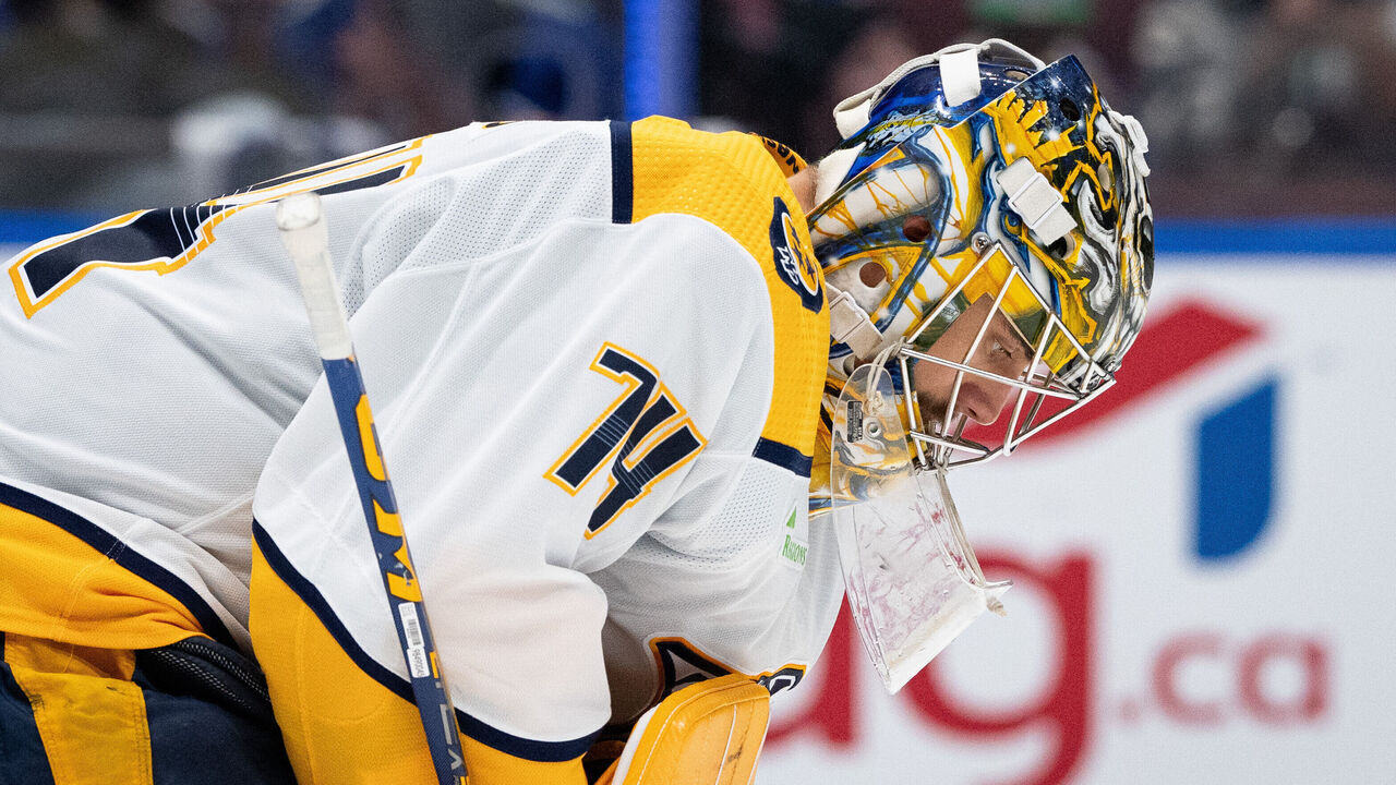 VANCOUVER, BC - APRIL 30: Nashville Predators goaltender Juuse Saros (74) waits for a face off during Game Five of the First Round of the 2024 Stanley Cup playoffs between the Nashville Predators and the Vancouver Canucks on April 30, 2024, at Rogers Arena in Vancouver, B.C.