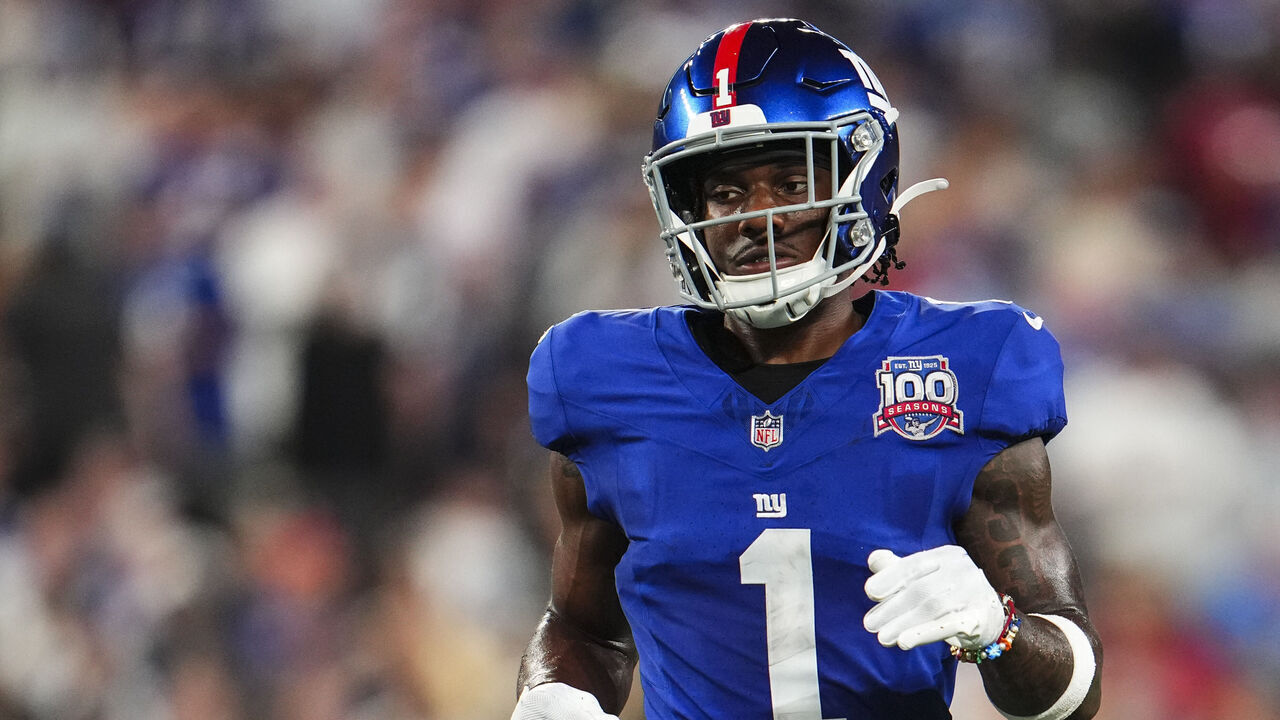 EAST RUTHERFORD, NJ - SEPTEMBER 26: Malik Nabers #1 of the New York Giants lines up before the snap during an NFL football game against the Dallas Cowboys at MetLife Stadium on September 26, 2024 in East Rutherford, New Jersey.
