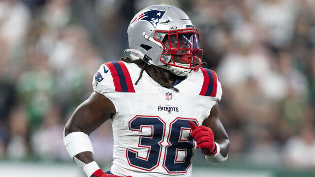 EAST RUTHERFORD, NEW JERSEY - SEPTEMBER 19: Rhamondre Stevenson #38 of the New England Patriots runs during an NFL football game between the New York Jets and the New England Patriots at MetLife Stadium on September 19, 2024 in East Rutherford, New Jersey.