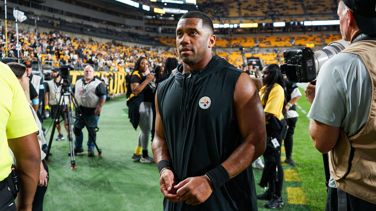 nPITTSBURGH, PA - OCTOBER 06: Pittsburgh Steelers quarterback Russell Wilson (3) looks on during the regular season NFL football game between the Dallas Cowboys and Pittsburgh Steelers on October 06, 2024 at Acrisure Stadium in Pittsburgh, PA.