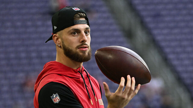 MINNEAPOLIS, MINNESOTA - SEPTEMBER 15: Ricky Pearsall #14 of the San Francisco 49ers looks on before the game against the Minnesota Vikings at U.S. Bank Stadium on September 15, 2024 in Minneapolis, Minnesota.