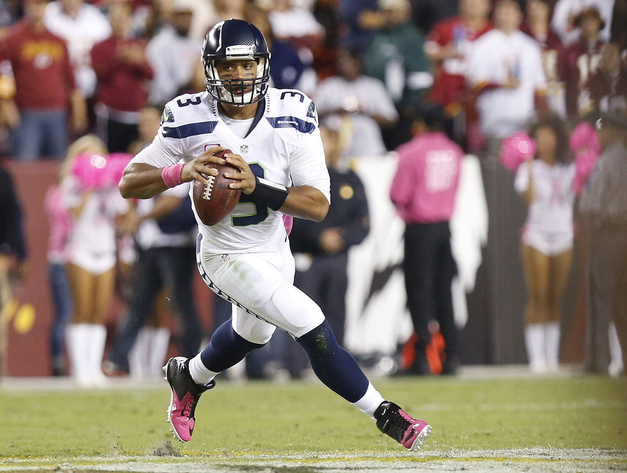 Russell Wilson dismisses rumors teammates say he's not 'black