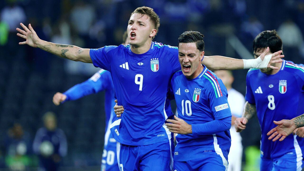 UDINE, ITALY - OCTOBER 14: Mateo Retegui of Italy celebrates 1-0 with Giacomo Raspadori of Italy during the UEFA Nations league match between Italy v Israel at the Dacia Arena on October 14, 2024 in Udine Italy