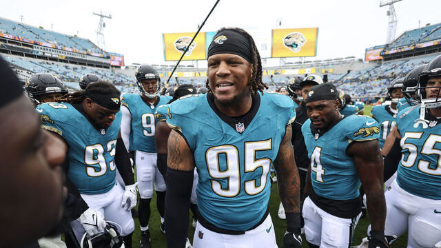 JACKSONVILLE, FLORIDA - OCTOBER 06: Roy Robertson-Harris #95 of the Jacksonville Jaguars leads a huddle prior to an NFL football game against the Indianapolis Colts at EverBank Stadium on October 6, 2024 in Jacksonville, Florida.