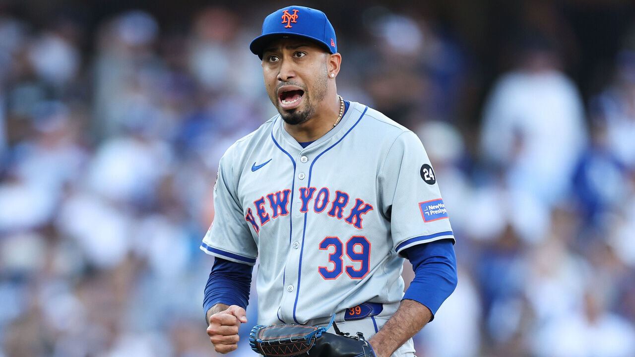 LOS ANGELES, CALIFORNIA - OCTOBER 14: Edwin Díaz #39 of the New York Mets celebrate their 7-3 win over the Los Angeles Dodgers at the end of the ninth inning during Game Two of the Championship Series at Dodger Stadium on October 14, 2024 in Los Angeles, California.