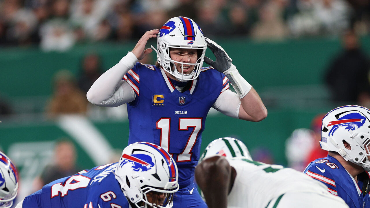 EAST RUTHERFORD, NEW JERSEY - OCTOBER 14: Josh Allen #17 of the Buffalo Bills directs his team during the first quarter against the New York Jets at MetLife Stadium on October 14, 2024 in East Rutherford, New Jersey.
