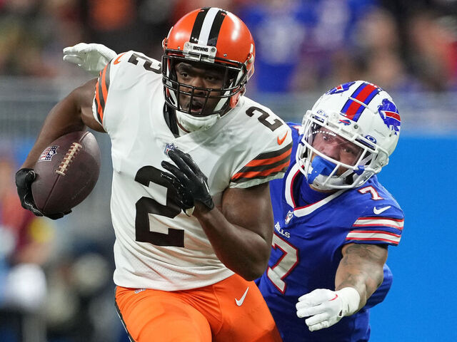 DETROIT, MICHIGAN - NOVEMBER 20: Amari Cooper #2 of the Cleveland Browns runs past Taron Johnson #7 of the Buffalo Bills during the first quarter at Ford Field on November 20, 2022 in Detroit, Michigan.