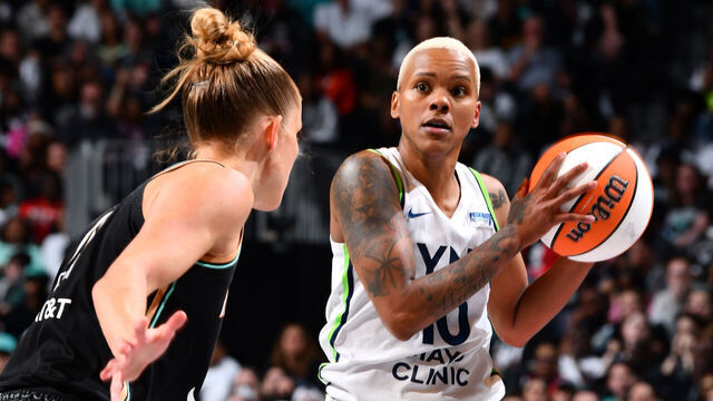 BROOKLYN, NY - OCTOBER 13: Courtney Williams #10 of the Minnesota Lynx handles the ball during the game against the New York Liberty during Game 2 of the 2024 WNBA Finals on October 13, 2024 at Barclays Center in Brooklyn, New York. Mandatory Copyright Notice: Copyright 2024 NBAE