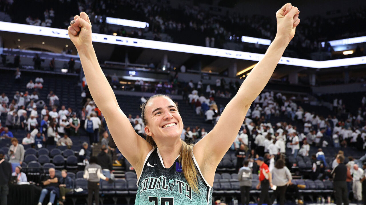 MINNEAPOLIS, MINNESOTA - OCTOBER 16: Sabrina Ionescu #20 of the New York Liberty reacts after hitting a game winning three point basket to defeat the Minnesota Lynx 80-77 in Game Three of the WNBA Finals at Target Center on October 16, 2024 in Minneapolis, Minnesota.
