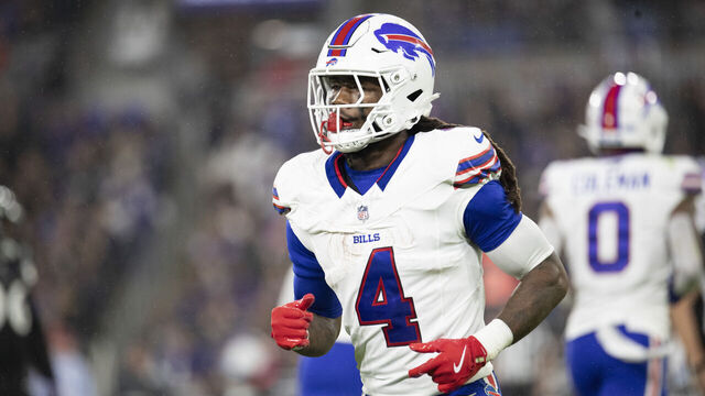 BALTIMORE, MD - SEPTEMBER 29: Buffalo Bills running back James Cook (4) jogs off the field during an NFL game between the Buffalo Bills and the Baltimore Ravens on September 29, 2024, at M&T Bank Stadium in Baltimore, MD.