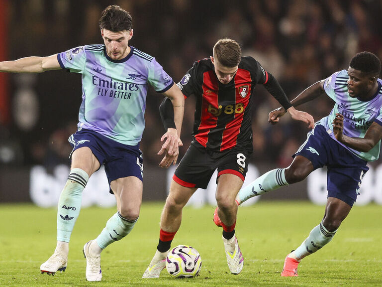 Rice: 'Naive' Arsenal must eliminate 'silly mistakes' after latest red card Rice: 'Naive' Arsenal must eliminate 'silly mistakes' after latest red card