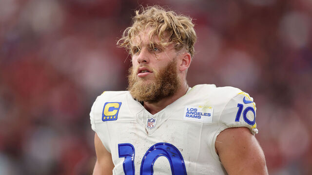 GLENDALE, ARIZONA - SEPTEMBER 15: Wide receiver Cooper Kupp #10 of the Los Angeles Rams during the NFL game at State Farm Stadium on September 15, 2024 in Glendale, Arizona. The Cardinals defeated the Rams 41-10.