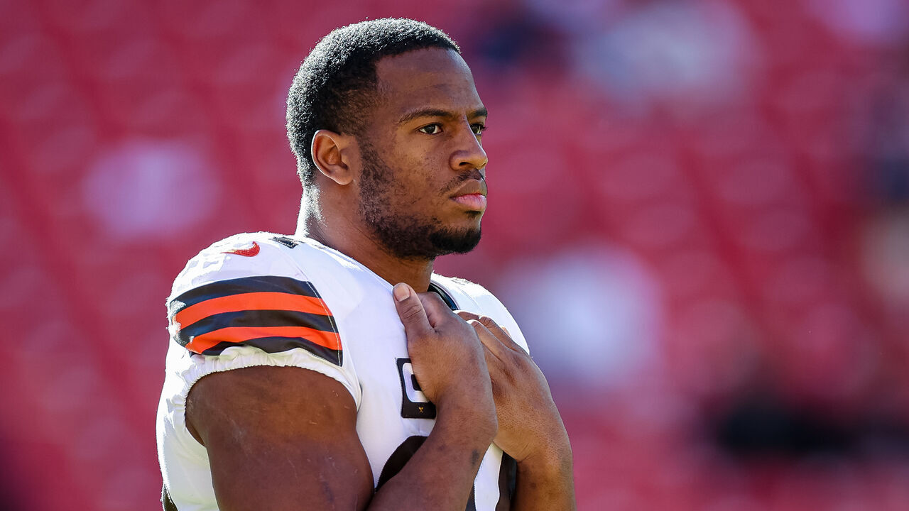 LANDOVER, MD - JANUARY 01: Nick Chubb #24 of the Cleveland Browns looks on before the game against the Washington Commanders at FedExField on January 1, 2023 in Landover, Maryland.