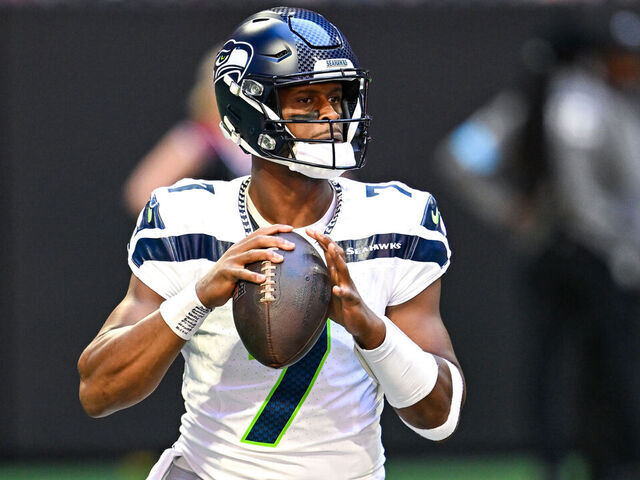 ATLANTA, GA OCTOBER 20: Seattle quarterback Geno Smith (7) drops back to pass during the NFL game between the Seattle Seahawks and the Atlanta Falcons on October 20th, 2024 at Mercedes-Benz Stadium in Atlanta, GA.
