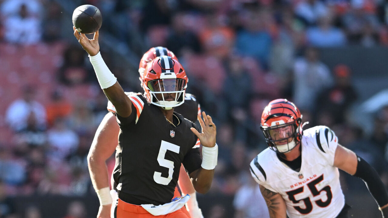 CLEVELAND, OHIO - OCTOBER 20: Jameis Winston #5 of the Cleveland Browns throws a pass in the fourth quarter of a game against the Cincinnati Bengals at Huntington Bank Field on October 20, 2024 in Cleveland, Ohio.