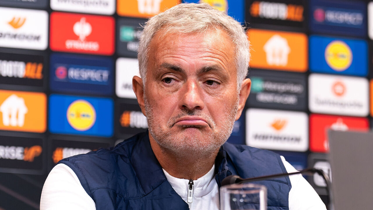 ENSCHEDE, NETHERLANDS - OCTOBER 3: Coach Jose Mourinho of Fenerbahce SK during a press conference following the UEFA Europa League 2024/25 League Phase MD2 match between FC Twente and Fenerbahce SK at Grolsch Veste on October 3, 2024 in Enschede, Netherlands.