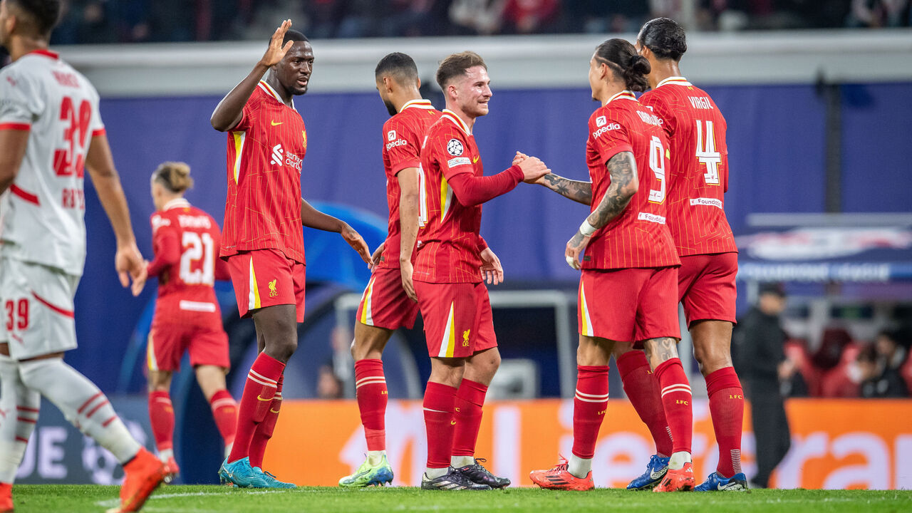 LEIPZIG, GERMANY - OCTOBER 23: Darwin Nunez of Liverpool FC celebrates with teammates after scoring his team's first goal during the UEFA Champions League 2024/25 League Phase MD3 match between RB Leipzig and Liverpool FC at Leipzig Stadium on October 23, 2024 in Leipzig, Germany.