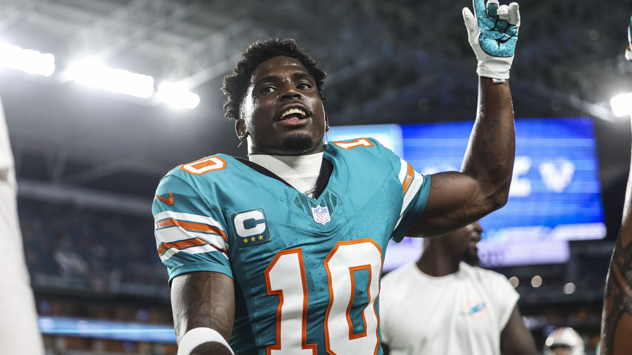 MIAMI GARDENS, FL - SEPTEMBER 12: Tyreek Hill #10 of the Miami Dolphins looks on prior to an NFL football game against the Buffalo Bills at Hard Rock Stadium on September 12, 2024 in Miami Gardens, FL.