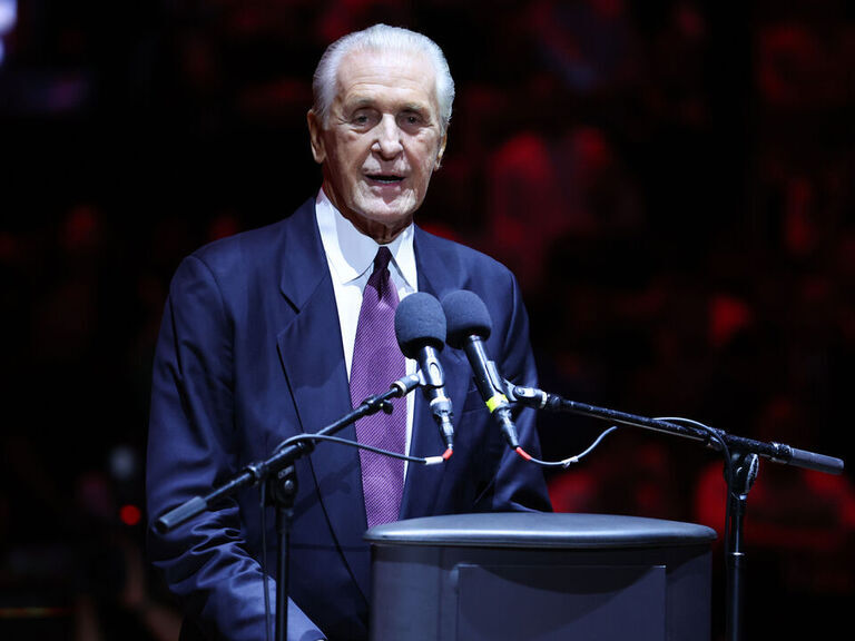 Heat unveil Pat Riley Court in home opener | theScore.com