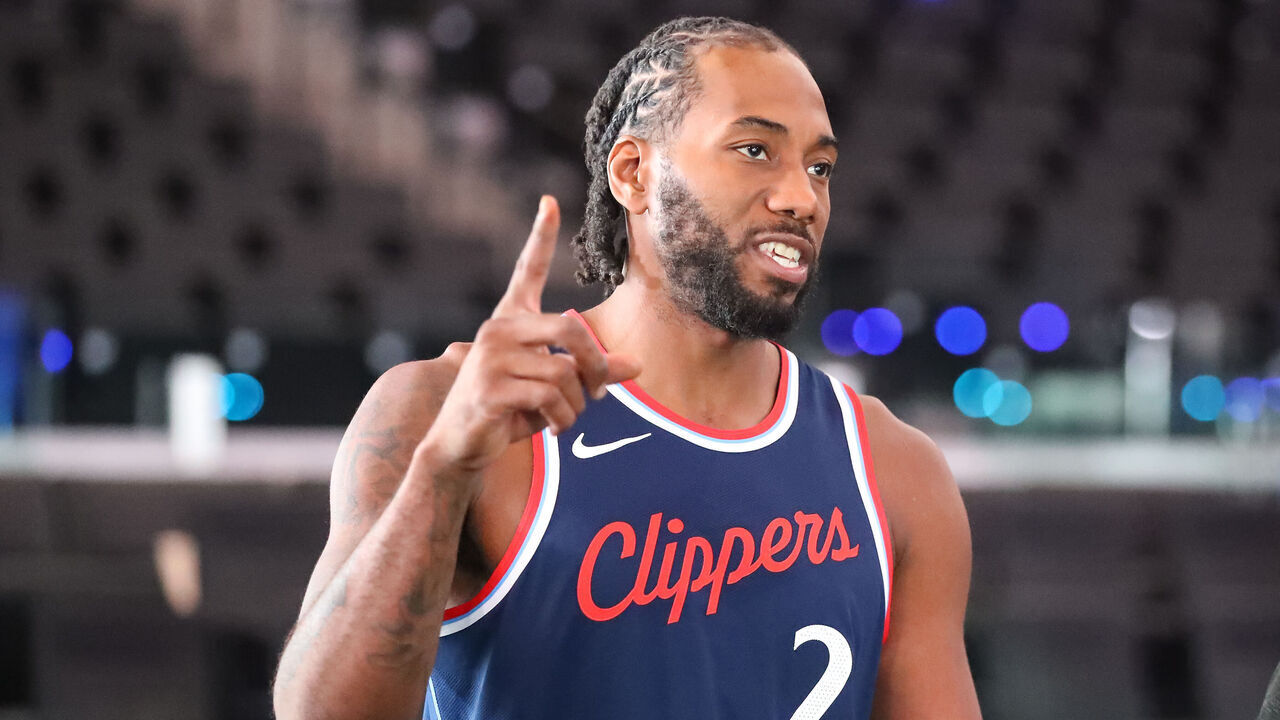 INGLEWOOD, CA - SEPTEMBER 30 :LA Clippers forward Kawhi Leonard (2) during the Los Angeles Clippers Media Day on September 30, 2024, at the Intuit Dome in Inglewood, CA.