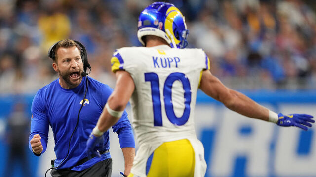 DETROIT, MICHIGAN - SEPTEMBER 08: Head coach Sean McVay of the Los Angeles Rams reacts to Cooper Kupp #10 after a play against the Detroit Lions at Ford Field on September 08, 2024 in Detroit, Michigan.